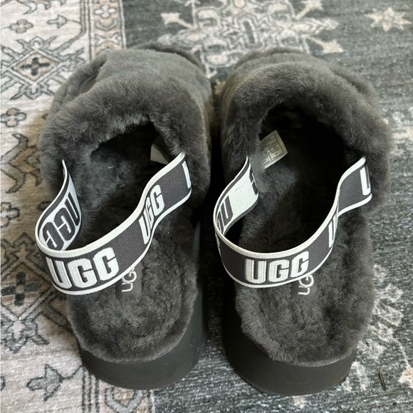UGG Disco Slide Sandals - Picture 3 of 11